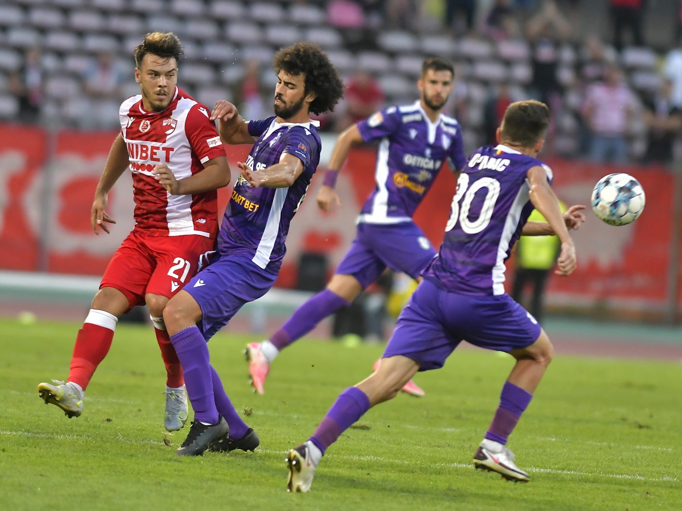 Dinamo – FC Argeș, Live Video Online, în optimile de finală ale Cupei României. Constantin Nica profită de accidentarea lui Steliano Filip și intră pe teren!