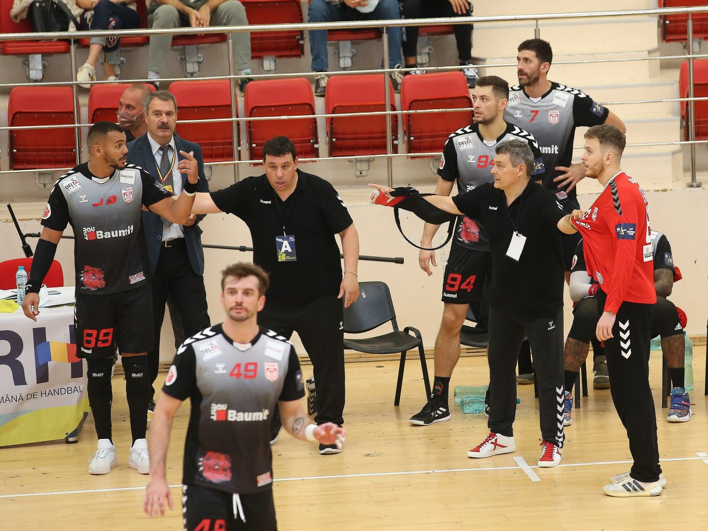 Dinamo, înfrângere la limită în Liga Campionilor la handbal masculin după un meci nebun cu Motor Zaporojie. Cine a fost golgeterul formației noastre