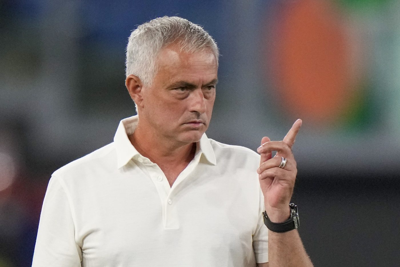 Îl urmărește pe Claudiu Petrila de la CFR Cluj, dar transferă de la Real Madrid! Ce vedete vrea Jose Mourinho la AS Roma