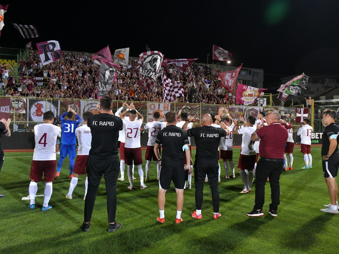 Fanii Rapidului, îndemnați să-și susțină favoriții la Mioveni, în duelul cu CFR Cluj: „Ce vină are echipa? Boicotează contra lui Arafat?” | EXCLUSIV ProSport Live