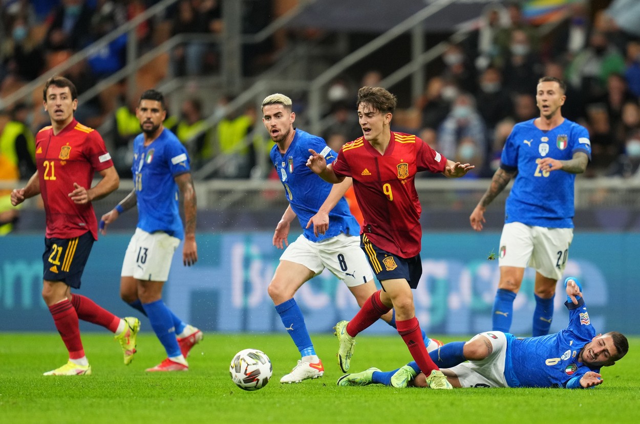 Fotbalist român, lângă Gavi, Moukoko sau Emre Demir! „A fost în probe la Liverpool și Barcelona”