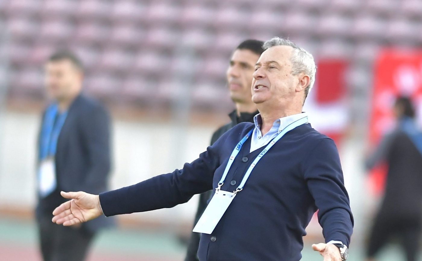 Dinamo, urmărită de ghinion! Mircea Rednic, obligat să mizeze în meciul de Cupă cu FC Argeș pe un jucător de care își dorea să scape