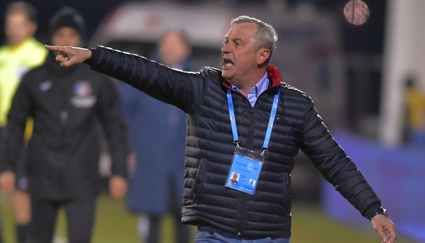 Mircea Rednic interzice plătirea comisioanelor către agenții de jucători la Dinamo! „Așa mi-a spus. Am înțeles că vor mai veni 3-4 jucători”