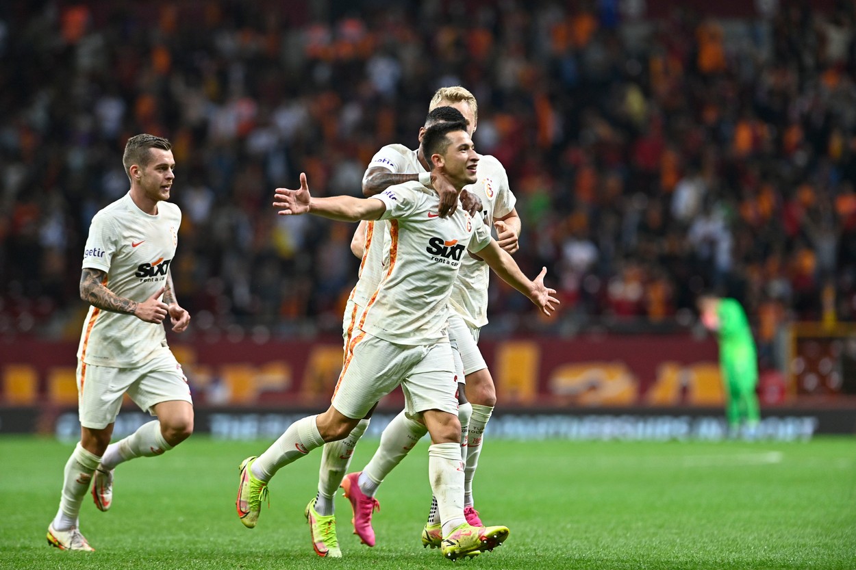 Schimbare fundamentală pentru Olimpiu Moruțan la Galatasaray! Ce planuri are Fatih Terim cu internaționalul român