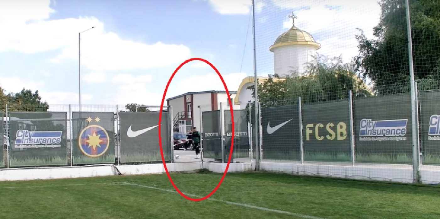 Constantin Budescu, un nou gol fabulos la antrenamente, din curtea bisericii: „It’s Budi Time!” | VIDEO