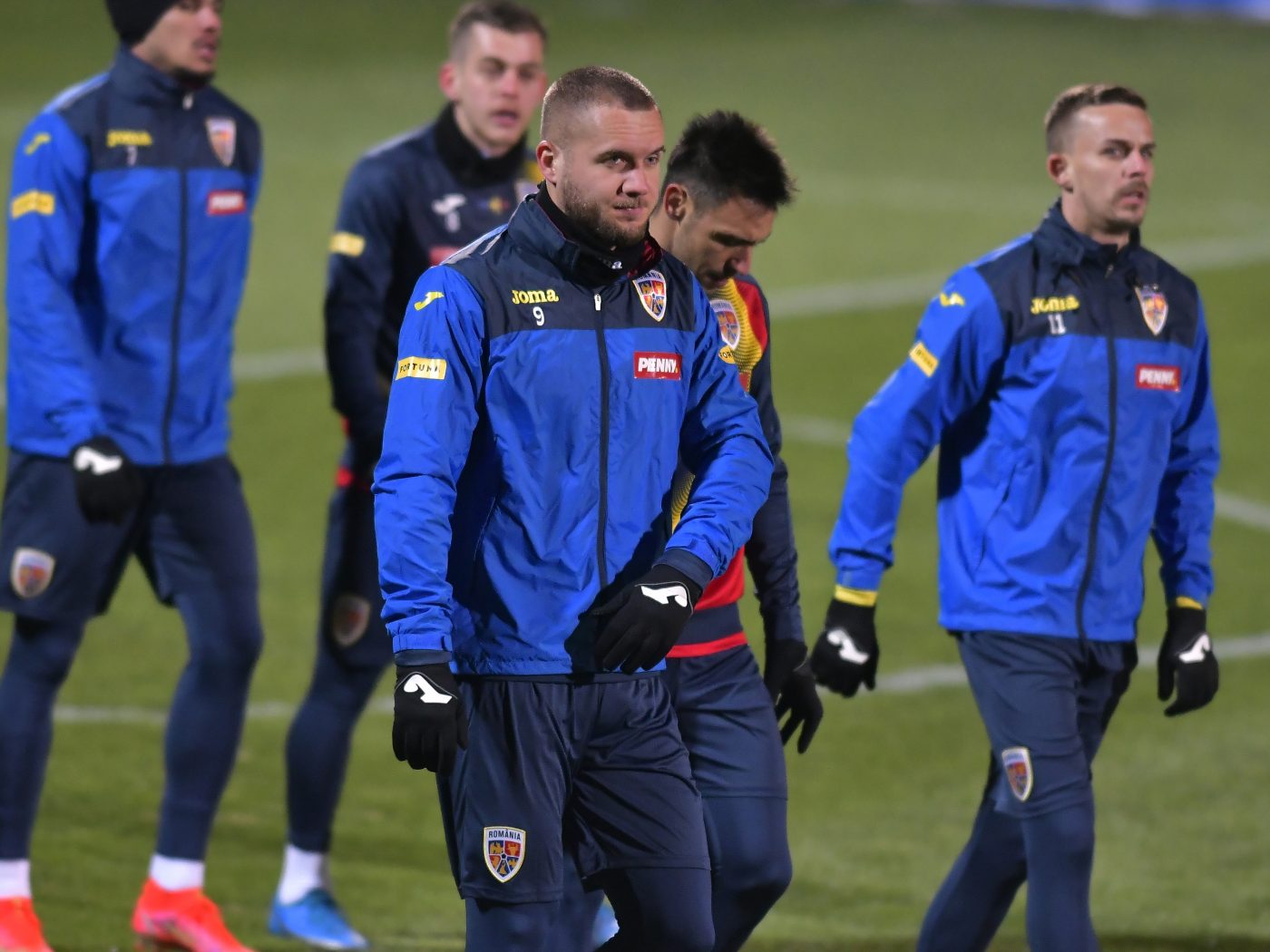 Confuzie totală privind dreptul de joc al lui George Pușcaș împotriva Armeniei! Mirel Rădoi așteaptă răspunsul FIFA