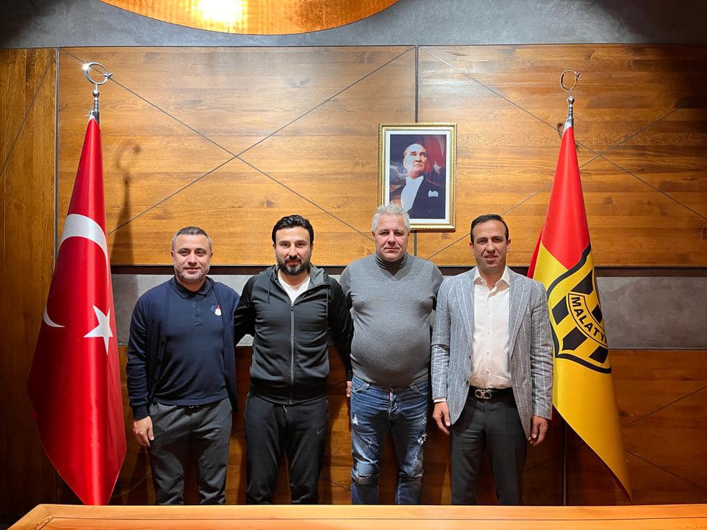 Marius Șumudică, prima reacție după revenirea în Turcia: „Sunt bucuros că m-am întors unde sunt respectat”. Obiectivul antrenorului român la Yeni Malatyaspor