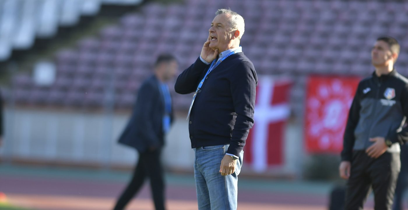Al patrulea jucător adus de Mircea Rednic la Dinamo! Ce compartiment a betonat „Puriul” înainte de meciurile cu Gaz Metan și Rapid