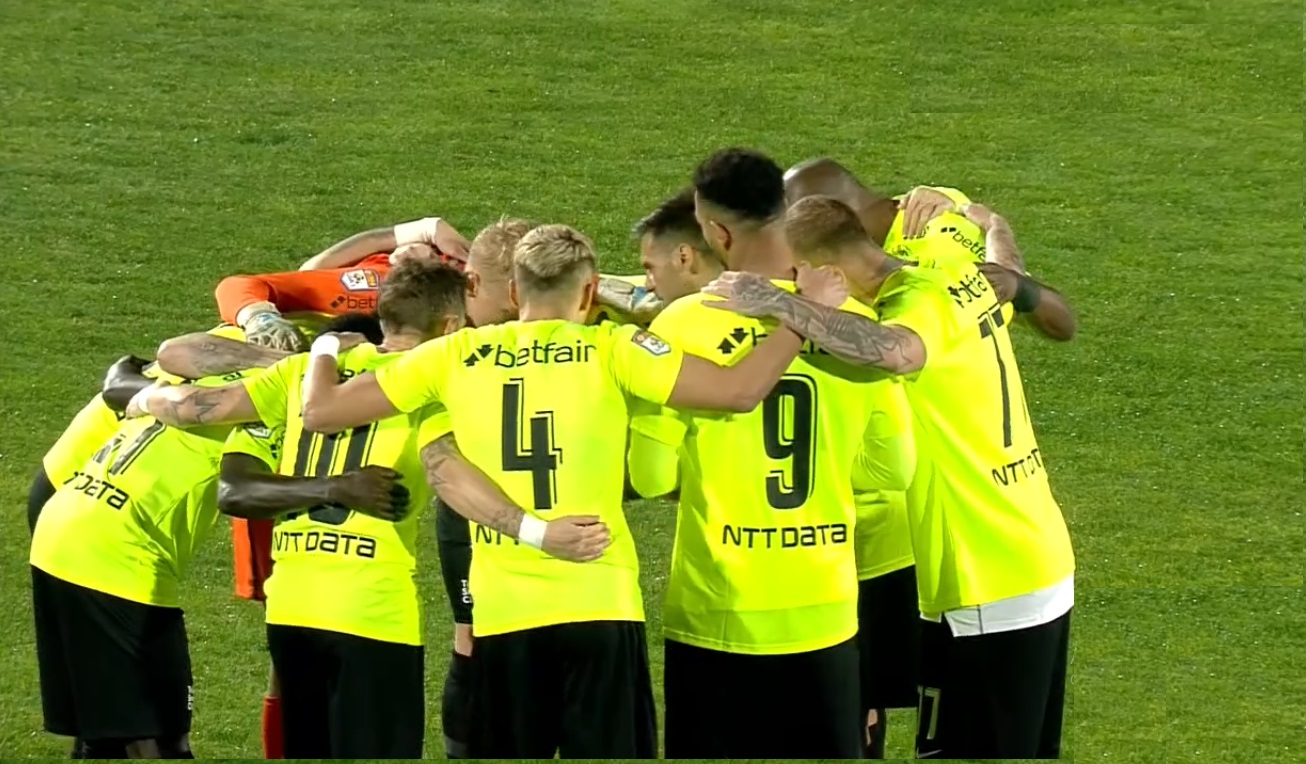 Jucătorii de la CFR Cluj, demoralizați după înfrângerea din meciul cu Rapid. Andrei Burcă, discurs dur: „Lamentabil”