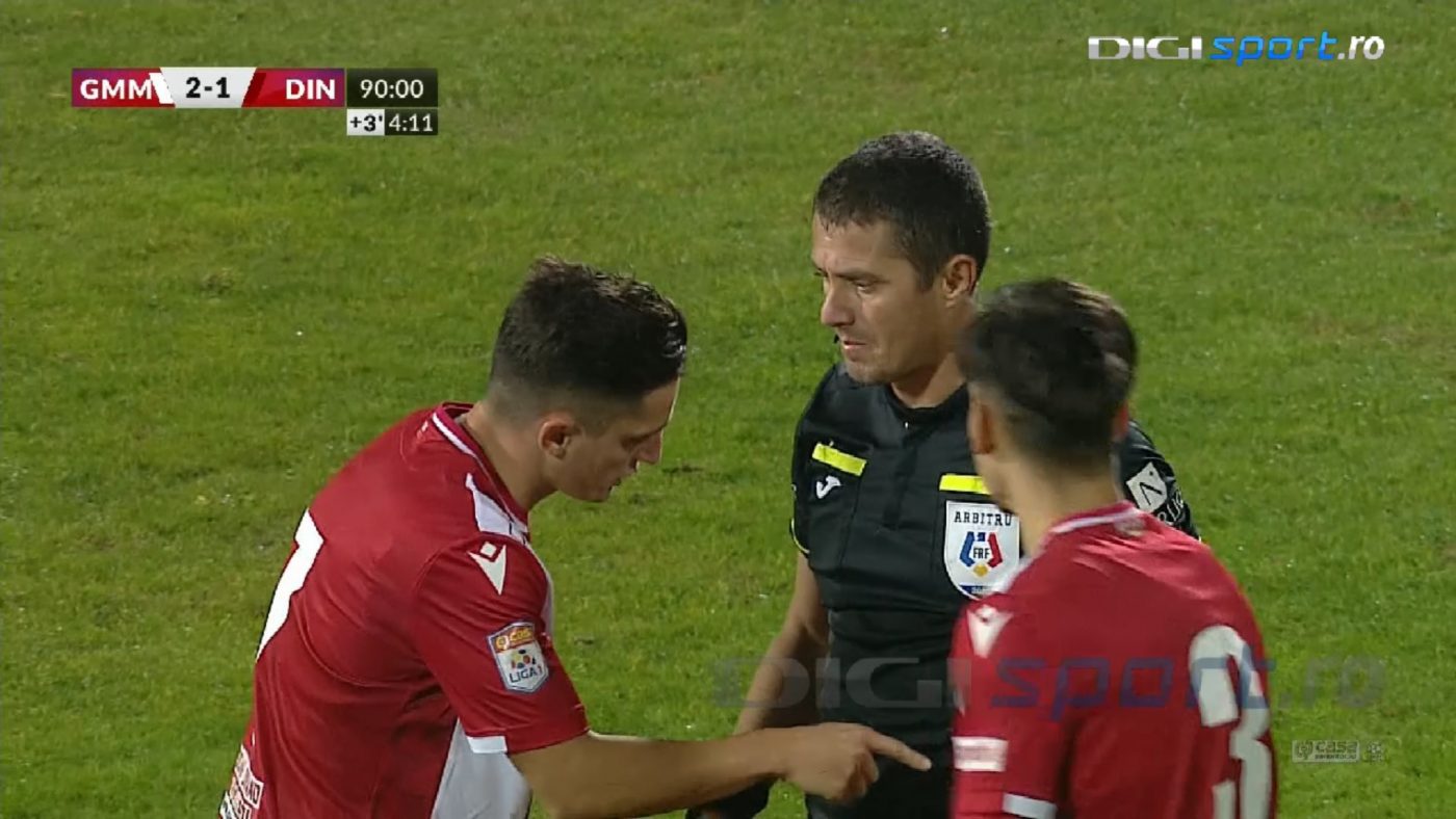 Steliano Filip, gest disperat la finalul partidei cu Gaz Metan! Arbitrul s-a speriat, dar l-a iertat de o eliminare