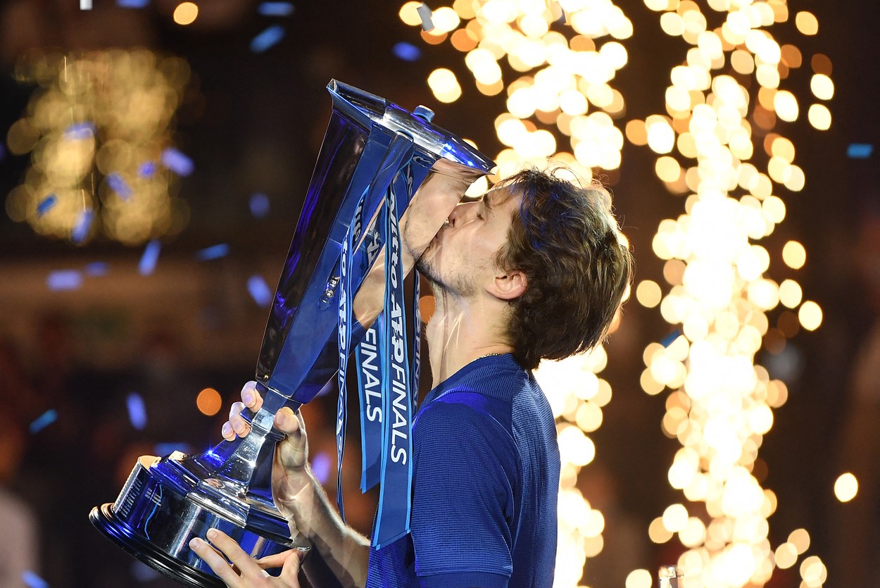 Alexander Zverev, de neoprit! Germanul a făcut spectacol și a câștigat Turneul Campionilor! Cum a ridicat tribunele în picioare: „Iubesc Italia, cei mai nebuni fani!” | VIDEO