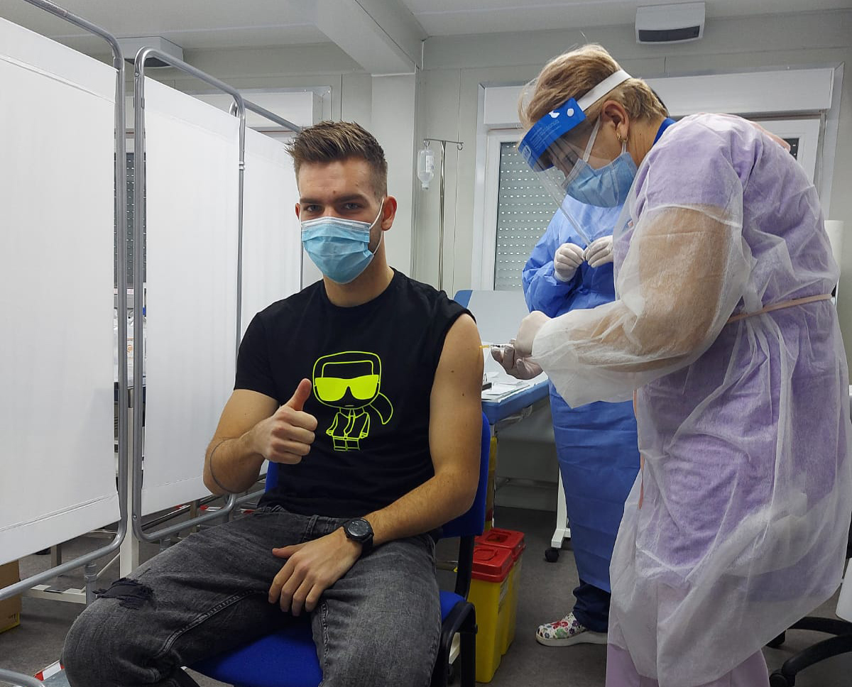 FRF, anunț de ultima oră! Câți fotbaliști sunt vaccinați împotriva COVID-19 + Care este situația de la echipa națională a României