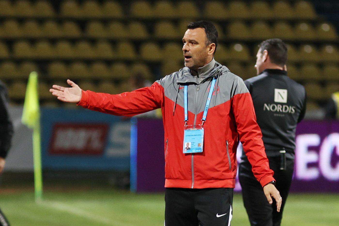 Toni Petrea știe care e tactica lui Dan Petrescu chiar înainte de FCSB – CFR Cluj! „Vor opta pentru un joc de aşteptare şi să ne surprindă pe contraatac” | VIDEO