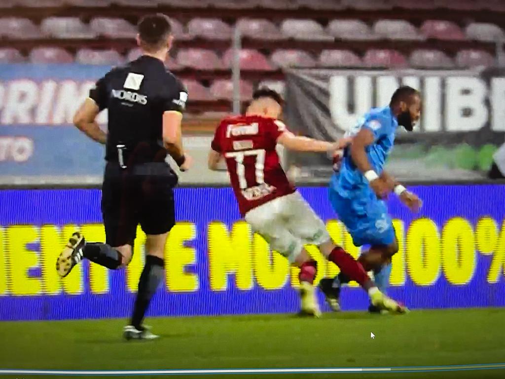 Claudiu Belu ar fi trebuit eliminat, în Clinceni – Rapid! „A avut o comportare violentă evidentă. Merita două roșii. Cei de la Rapid ar trebui să discute cu el!” | EXCLUSIV ProSport Live