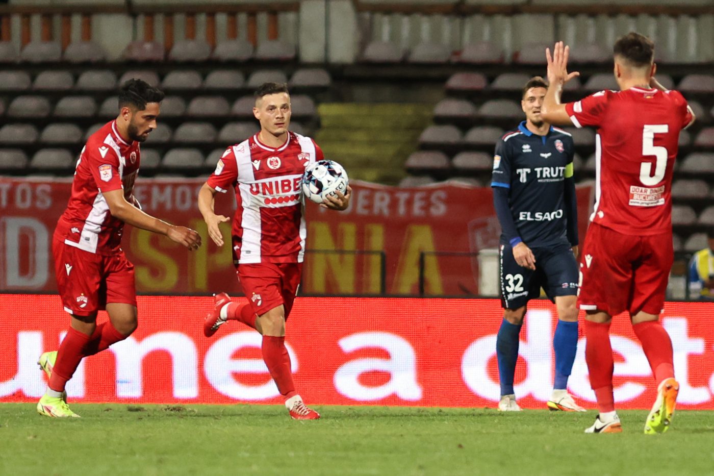Două pariuri pentru FC Voluntari – Dinamo București, meciul zilei în Liga 1