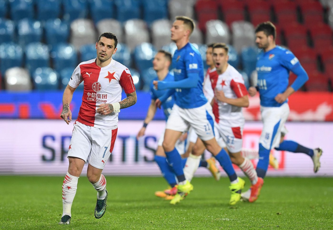 Etapa a 5-a din grupele Conference League! Remize pentru PAOK și Slavia Praga. Programul și clasamentul complet