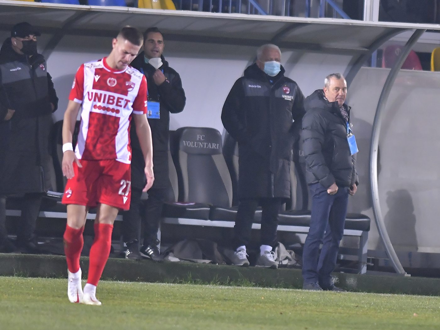 Un fost internațional sună alarma în „Ștefan cel Mare”: „Mi-e ca Dinamo să nu se desființeze! Jucătorii sunt de vină. Toți care nu fac față și nu dau randment, să plece!”