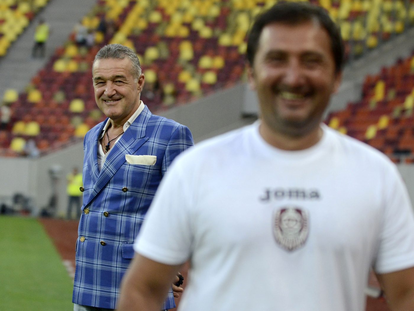 Două erori și o mutare decisivă reușite de Gigi Becali după ce a revenit ca „antrenor” la FCSB | SPECIAL