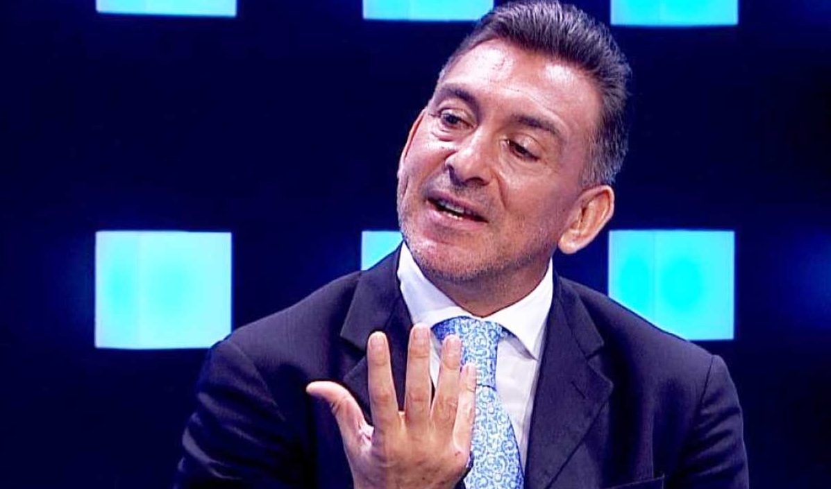 Ilie Dumitrescu îi dă dreptate lui Dan Petrescu în conflictul cu Denis Alibec: „Nu poți face asta! Trebuie să-și ceară scuze”