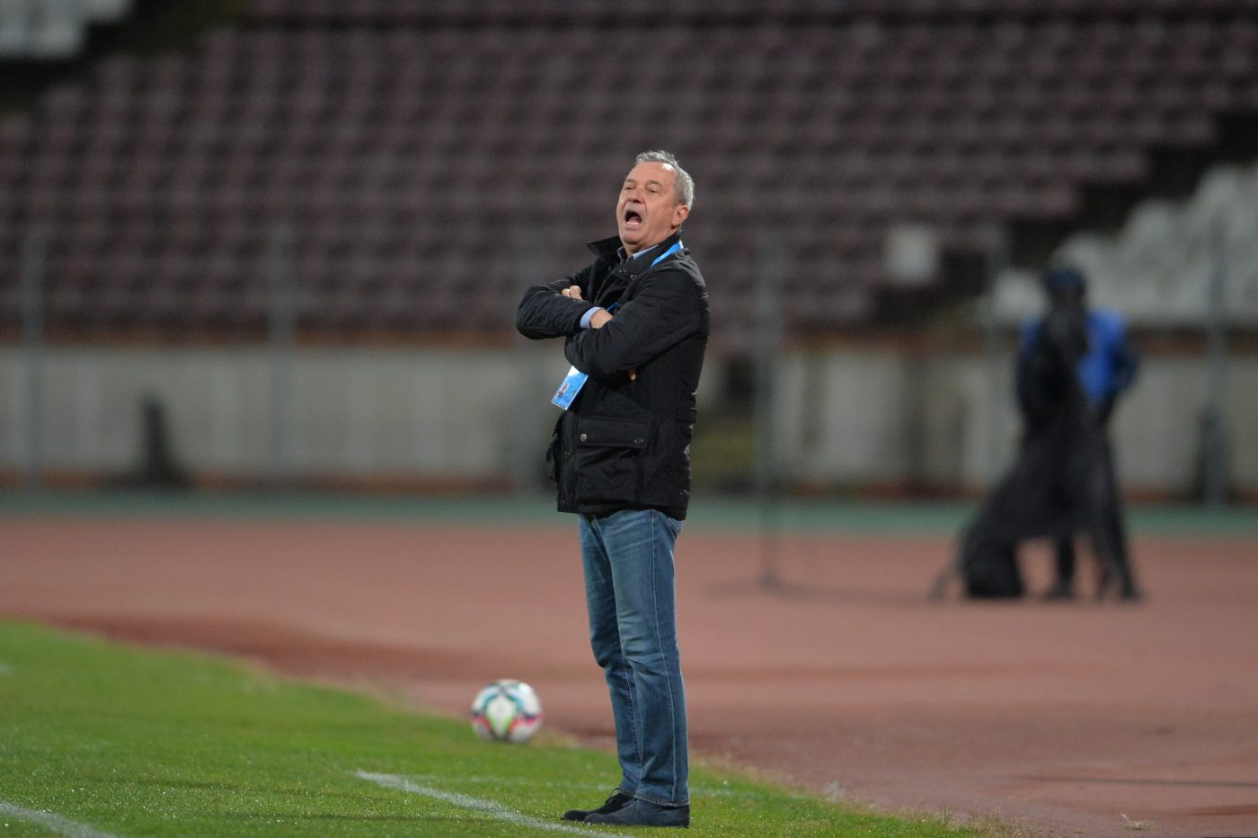Mircea Rednic, sfătuit să plece de la Dinamo. „S-a convins de situația care este acolo! Mi se pare că și el este disperat!”