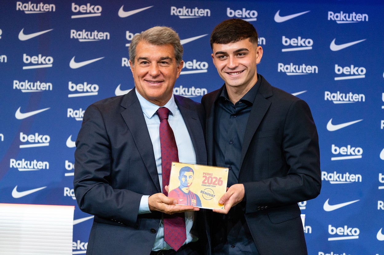 Pedri, ce performanță! Noul star al Barcelonei a depășit o vedetă a lui Dortmund și este „Golden Boy”