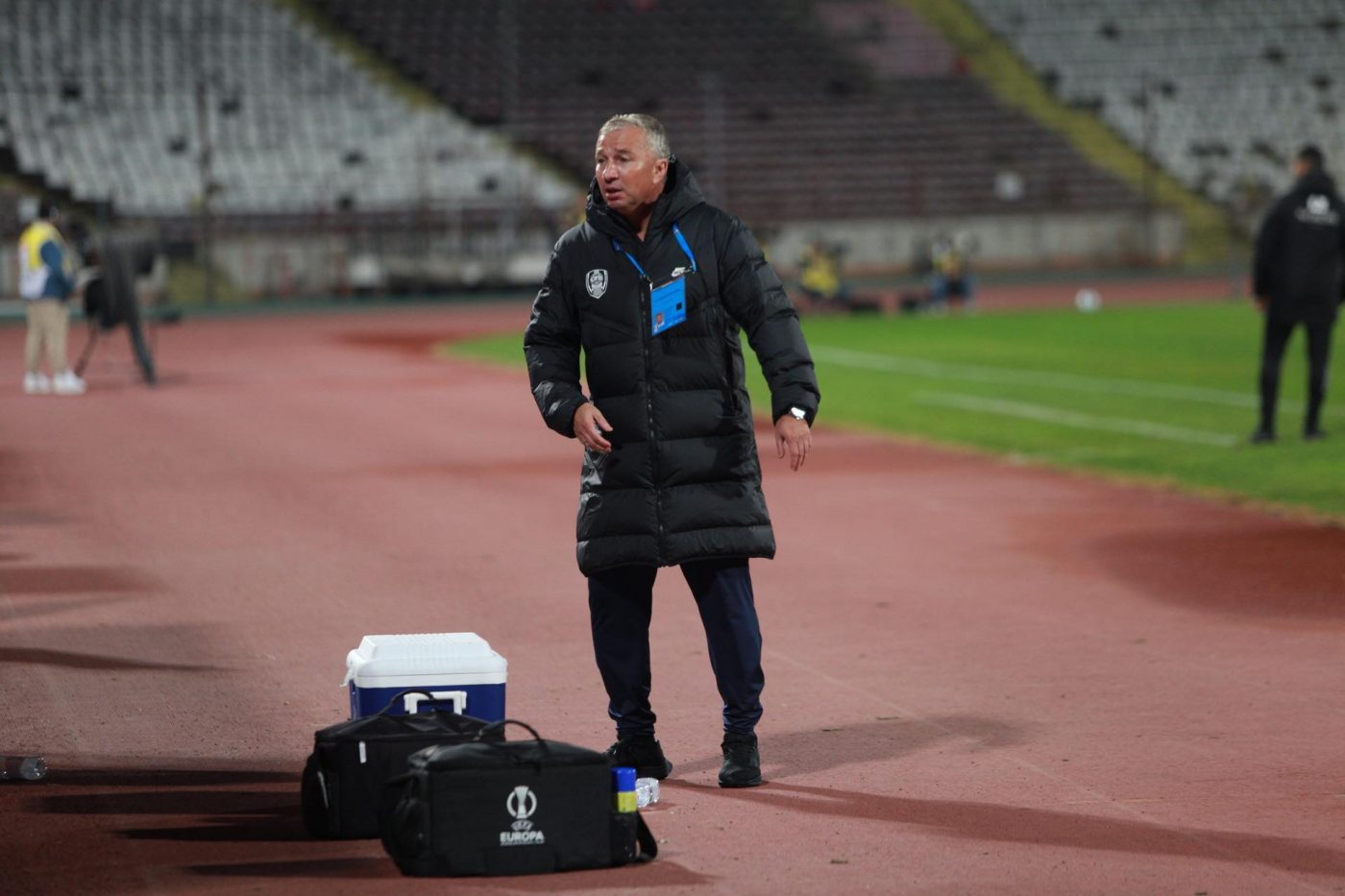 Dan Petrescu, entuziasmat după victoria cu Dinamo: „Cel mai bun meci de când m-am întors!” Mesaj pentru „câini”: „Nu vor retrograda!”