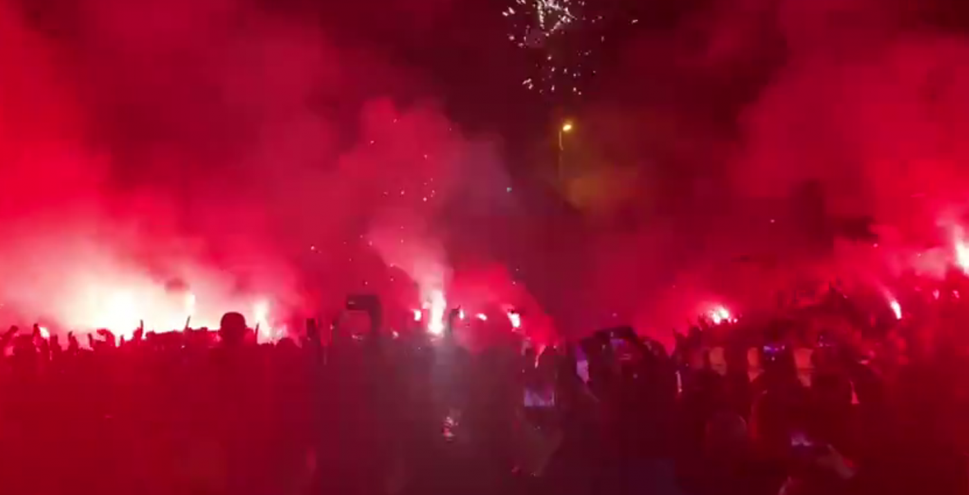Suporterii Barcelonei au făcut show cu torțe și fumigene înintea derby-ului cu Espanyol | VIDEO