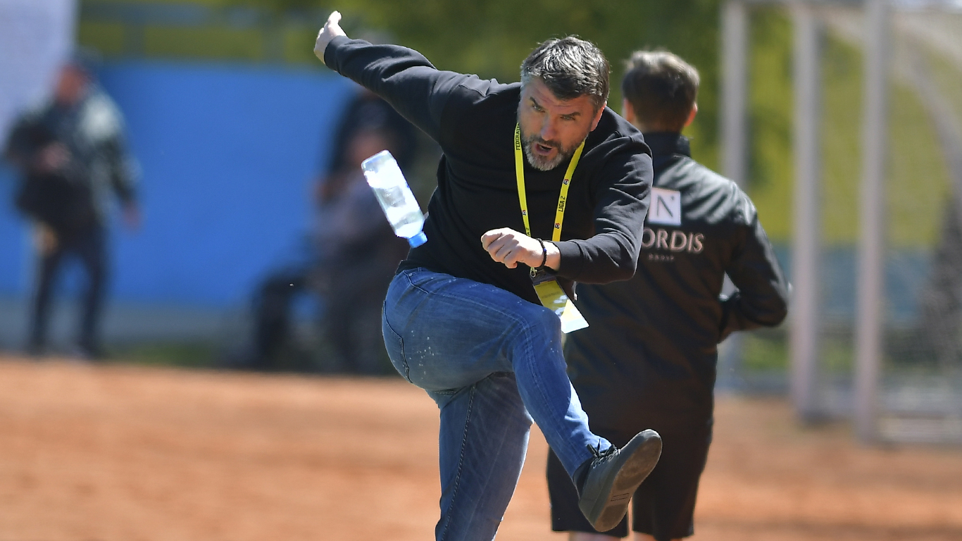 Liga 2: Adi Mihalcea caută prima victorie din play-off cu „roș-albaștrii” » Unirea Slobozia – CSA Steaua se joacă la cota 1.65 »»