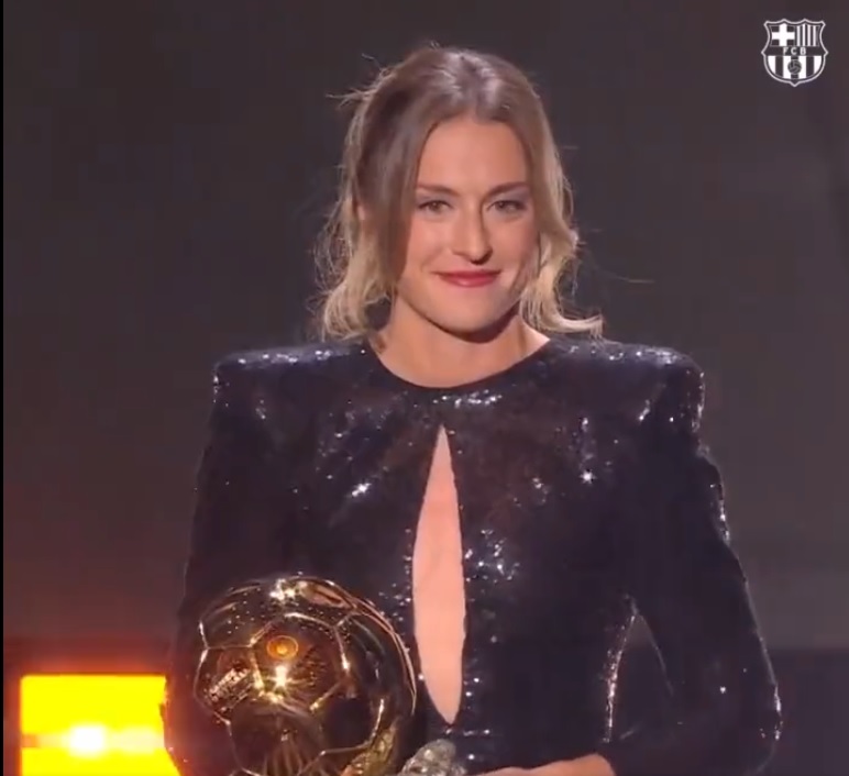 Câștigătoarea „Balonului de Aur 2021” vine de la FC Barcelona! Fotbalista din Spania a fost desemnată cea mai bună jucătoare a anului și de către UEFA