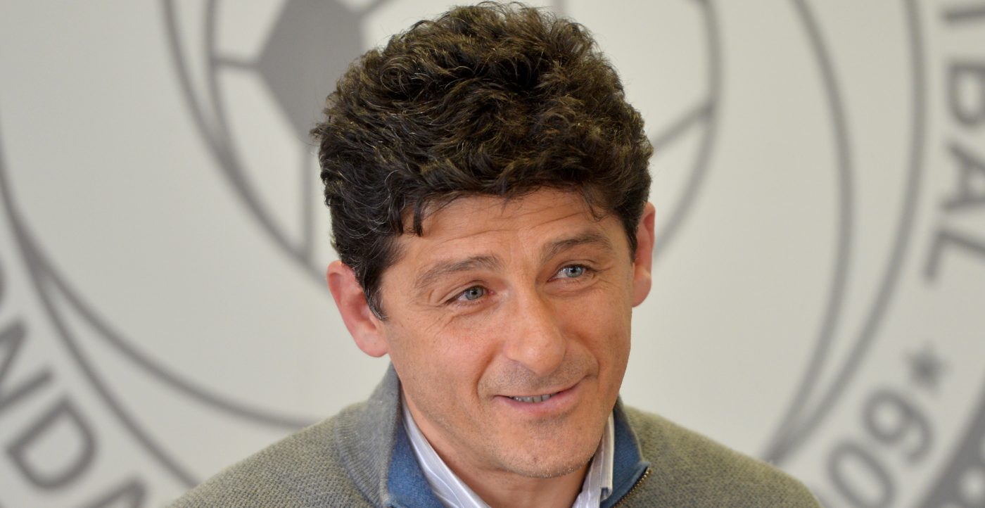 EDITORIAL DECEBAL RĂDULESCU | Scrisoare deschisă celui mai titrat fotbalist român din toate timpurile