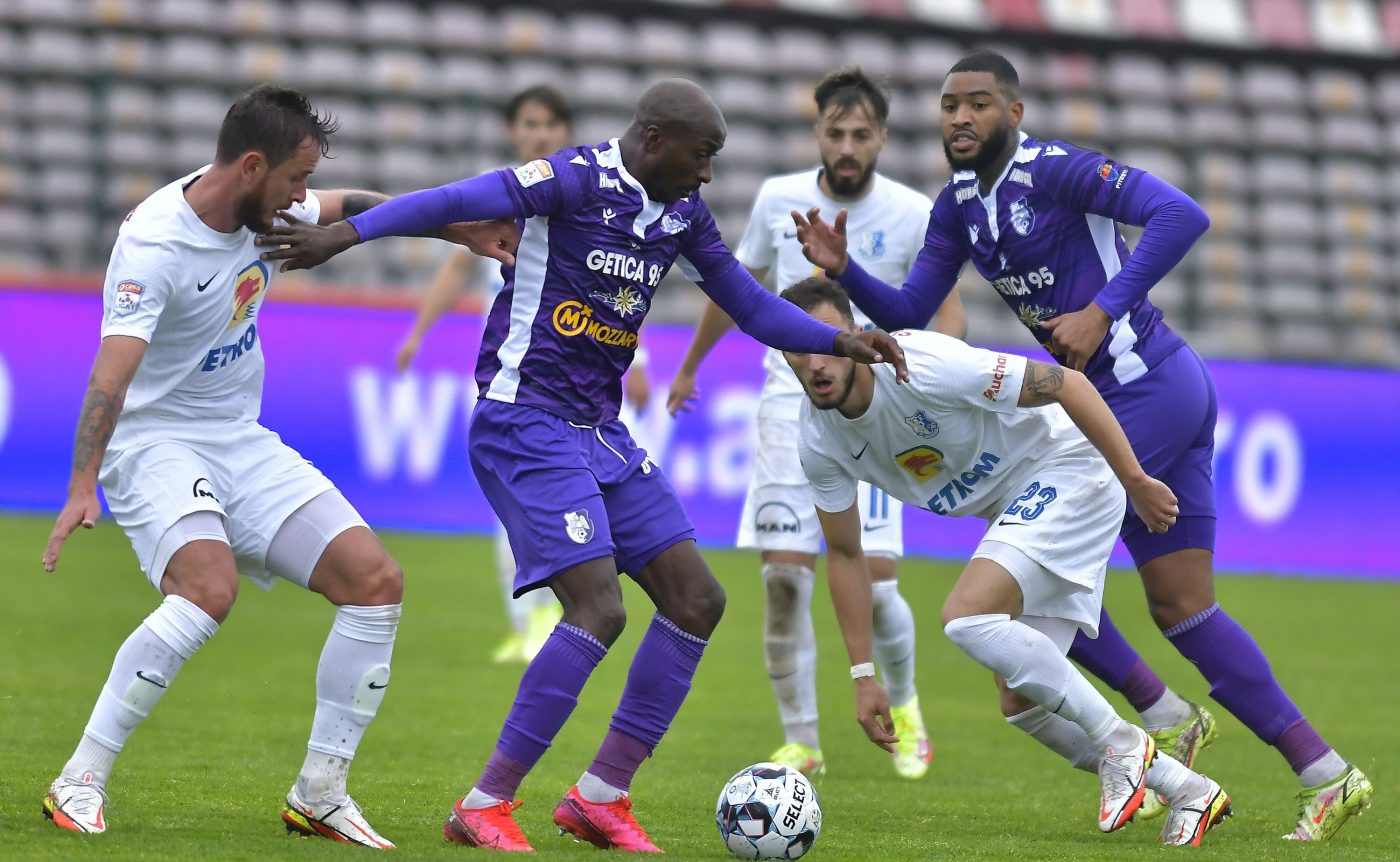 Dezvăluirea care va arunca în aer Liga 1! Fotbalistul implicat în scandalul de dopaj ar fi cu 4 ani mai în vârstă: „I-au găsit colegii carnetul!”