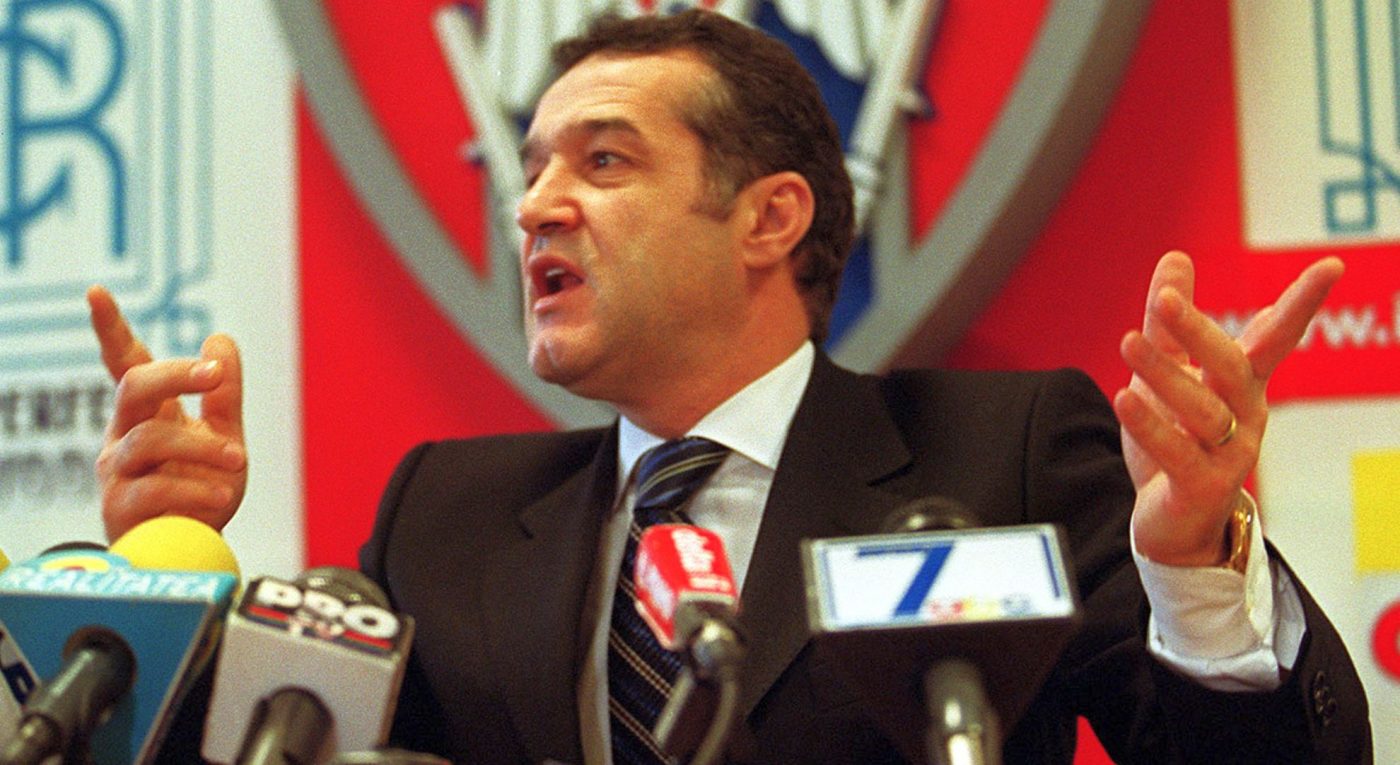 Gigi Becali și schimbarea care l-a făcut să se creadă antrenor la FCSB! Cum a fost manipulat și antrenorul: „A făcut meciul vieții!”
