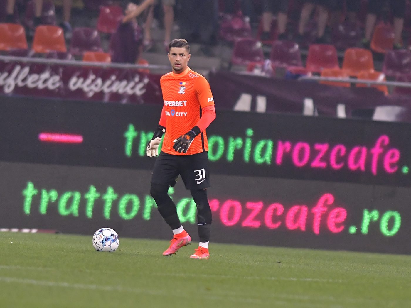 Internaționalul Horațiu Moldovan șochează: „Am vrut să mă las de fotbal!”. Ce spune despre concurentul său Florin Niță