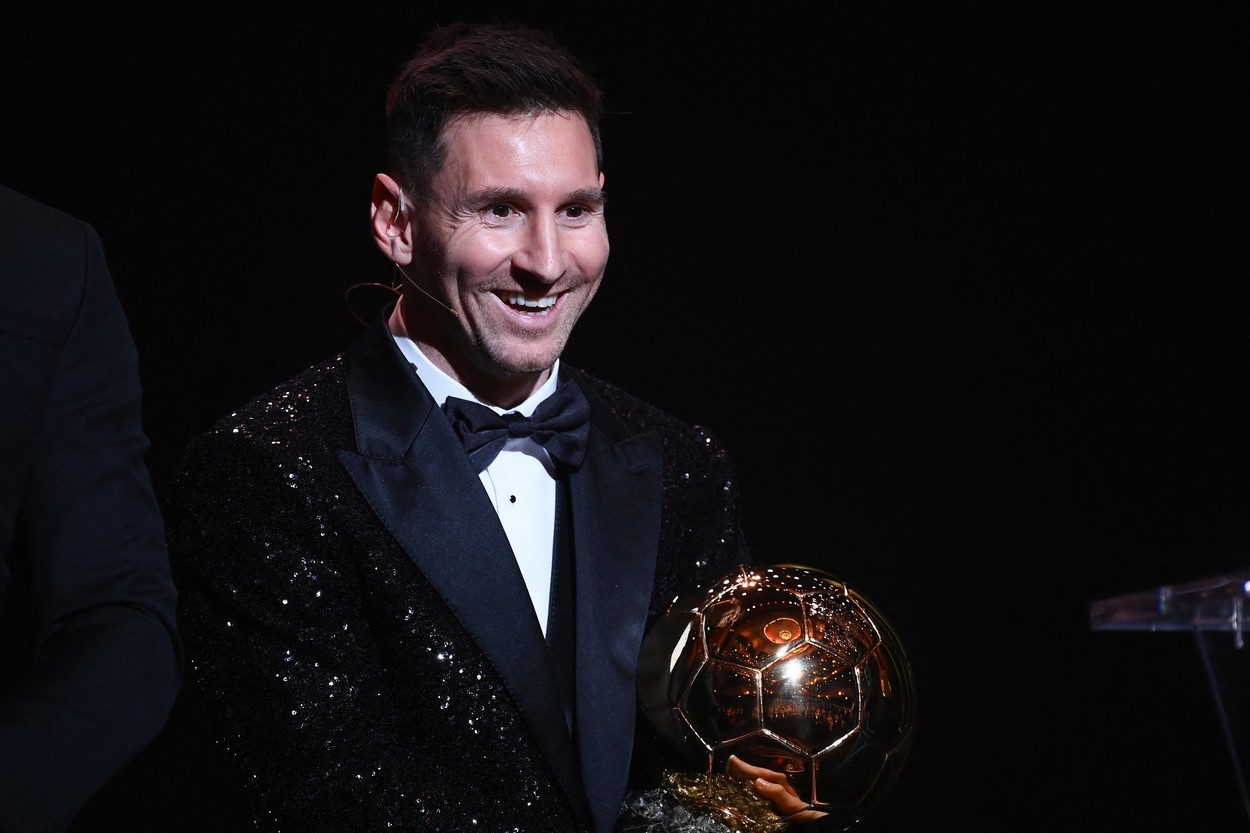 Prima reacție a lui Lionel Messi după ce a câștigat „Balonul de Aur” pentru a șaptea oară! De ce crede că a primit din nou marele trofeu