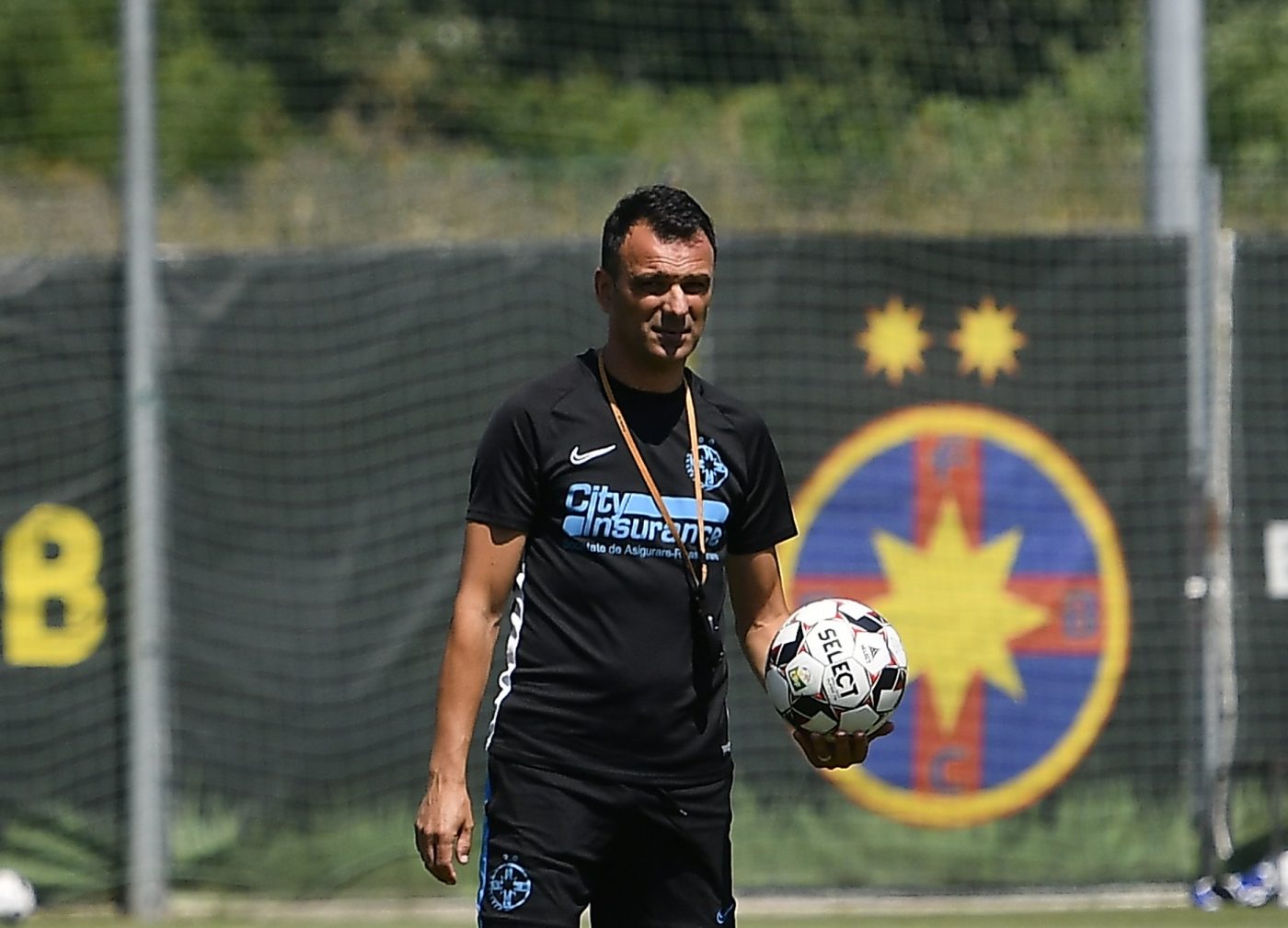 Toni Petrea, ironizat de un coleg de breaslă după ce a preluat-o pe FCSB: „«Toni Piatră» îi zicea Gigi Becali! El va face antrenamentele, pentru că echipa și schimbările le face patronul”