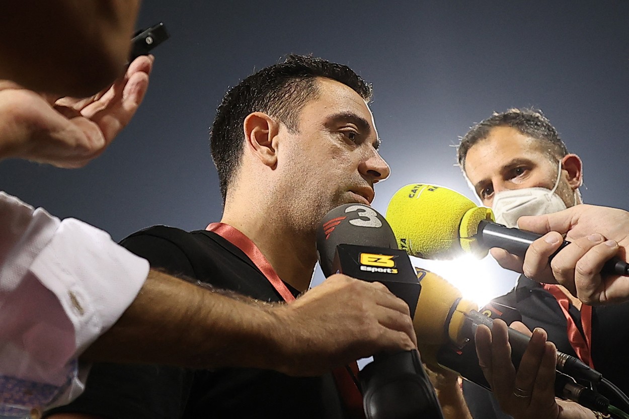 Prima mare problemă pentru noul antrenor Xavi la FC Barcelona
