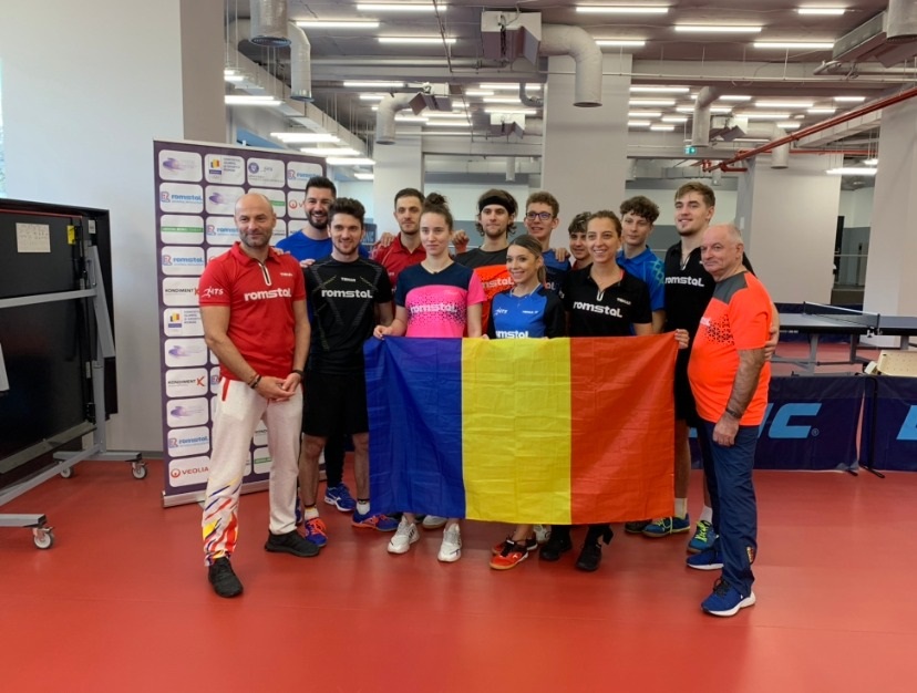 Plâng de fiecare dată când le cântă imnul. Povestea senioarelor și seniorilor de la tenis de masă