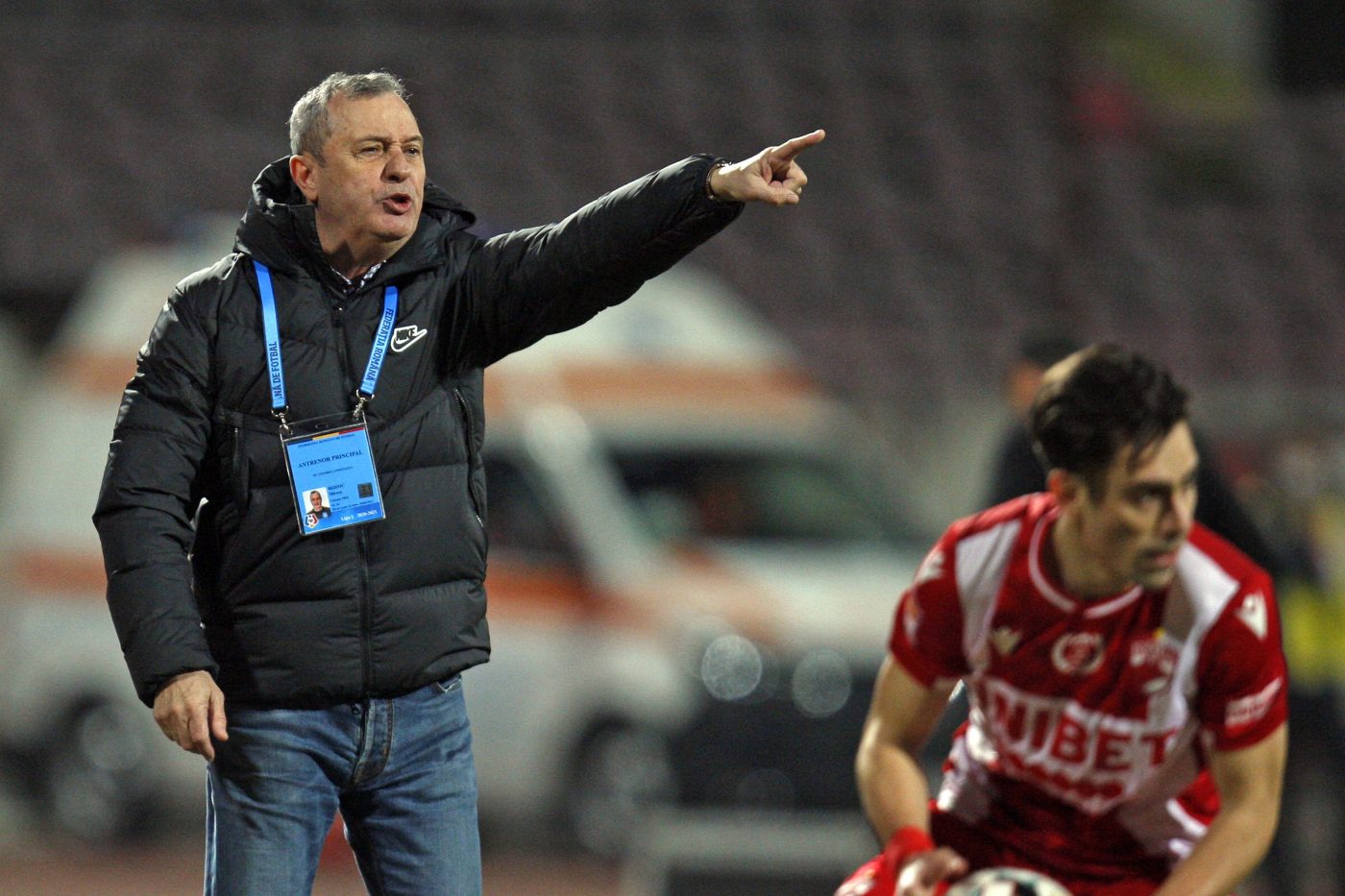 De ce l-au dat afară șefii lui Dinamo pe Mircea Rednic! Unde s-au dus 350.000 de lei | EXCLUSIV