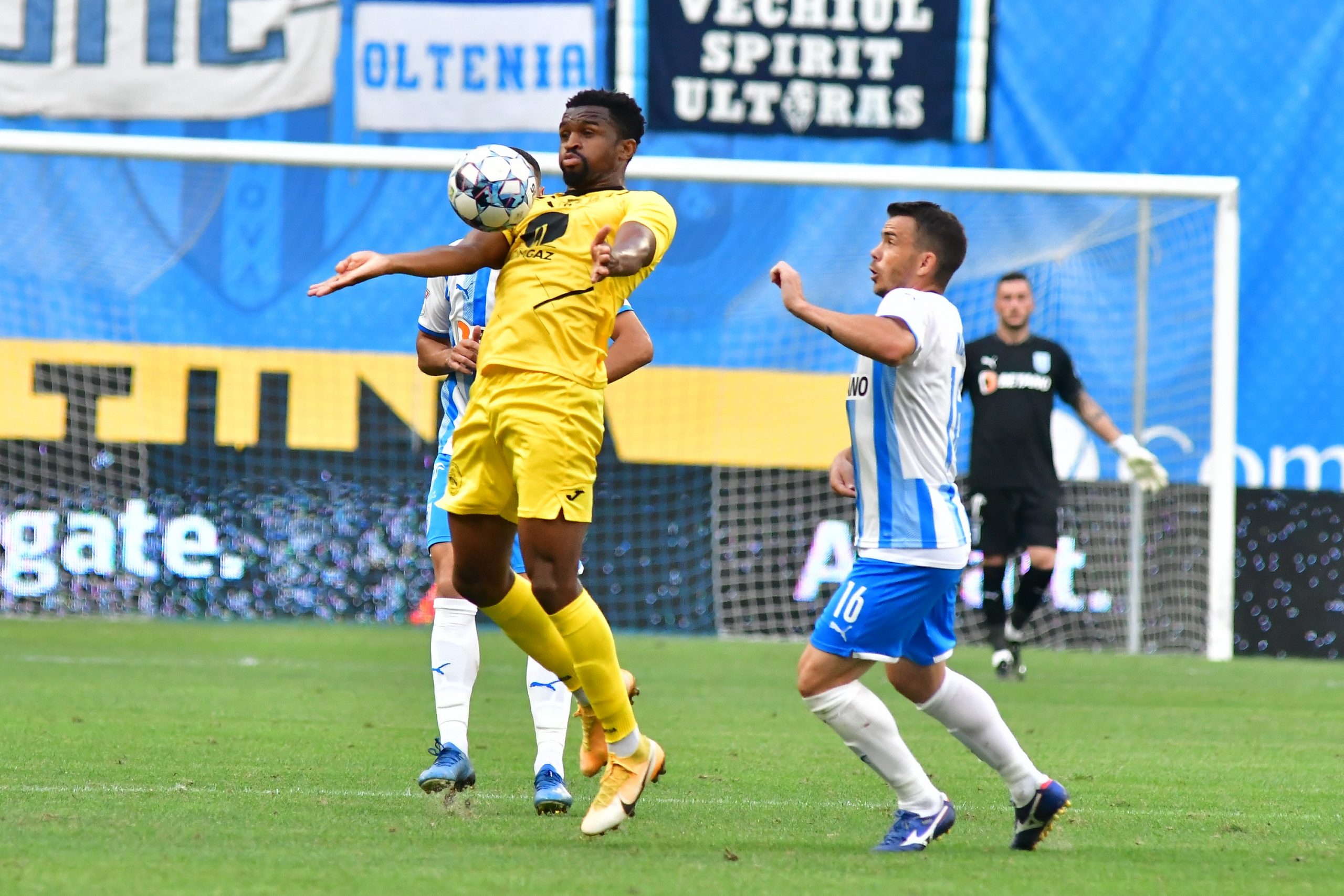 gaz metan universitatea craiova 1 1 echipa lui laurențiu reghecampf la un pas de play out in liga 1 video gaz metan universitatea craiova 1 1 echipa lui laurențiu reghecampf la un pas de play out in liga 1 video