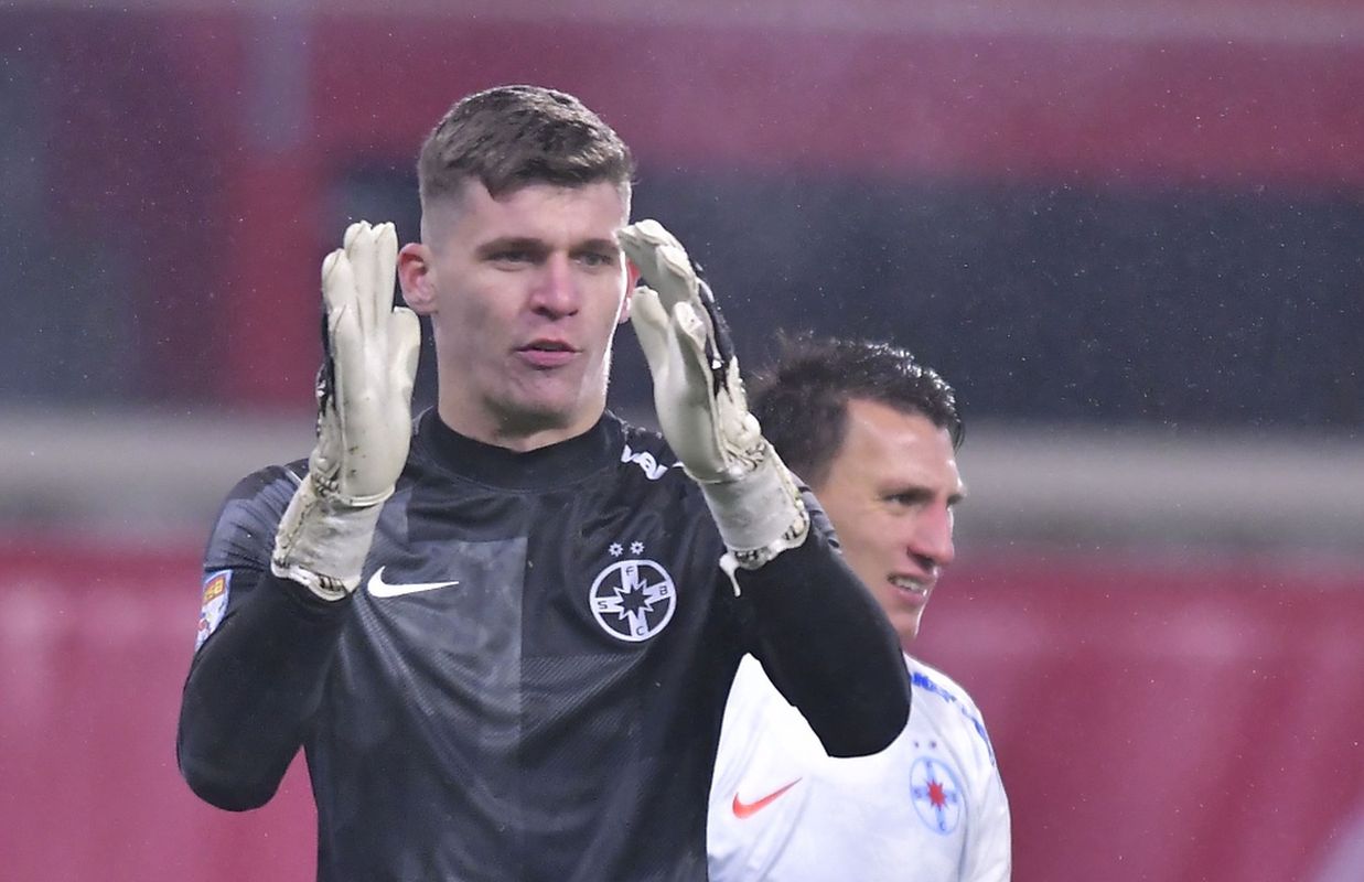 Mama lui Ștefan Târnovanu a urmărit cu ochii în lacrimi meciul Sepsi