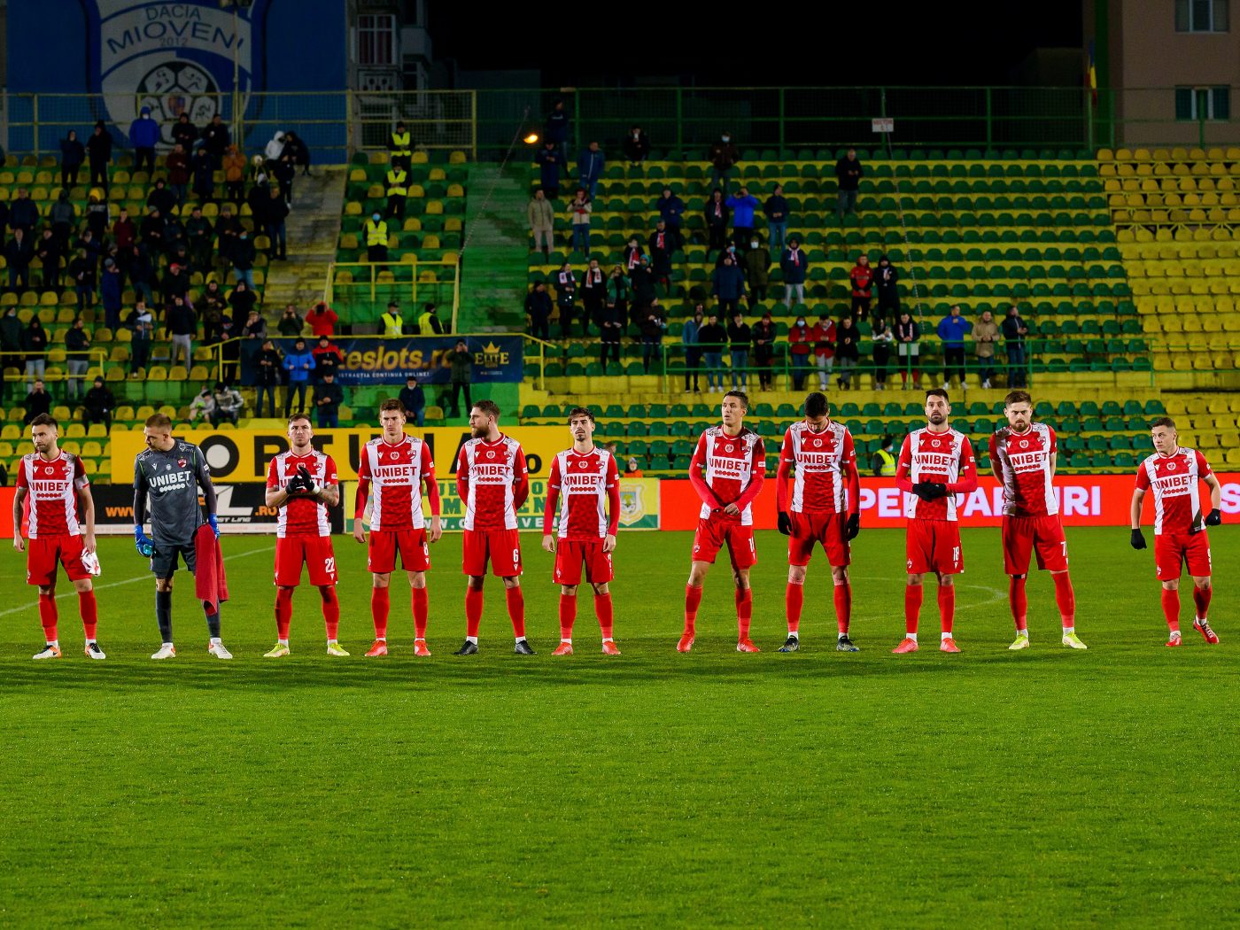 Nici casele de pariuri nu mai cred în salvarea de la retrogradare a lui Dinamo! Ce cotă au „câinii” să joace în Liga 2 la anul