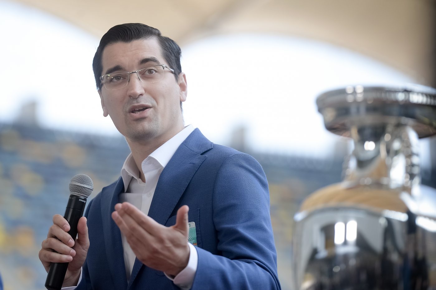 Răzvan Burleanu l-a taxat pe Meme Stoica. „FCSB ar trebui să facă tot ce e posibil ca Dan Petrescu să ajungă la națională!” De ce nu va plăti FRF clauza de reziliere