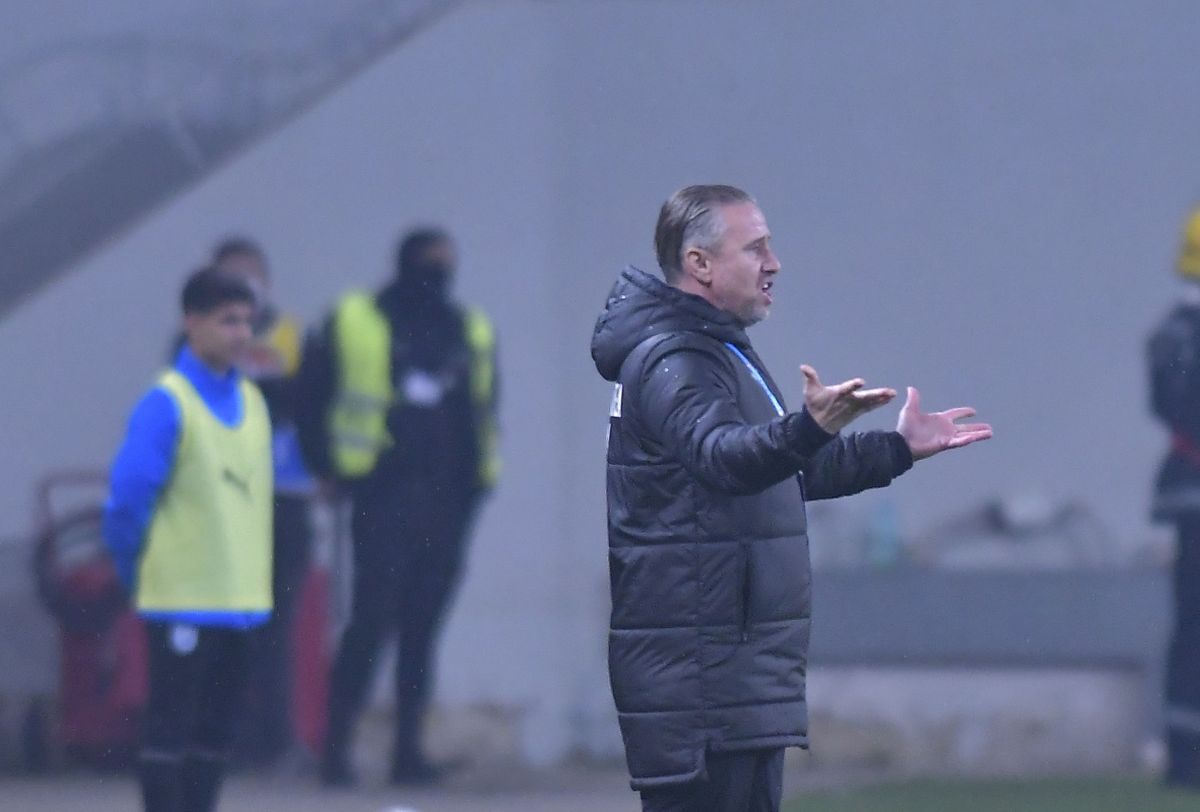 Reghecampf, acuzat de Marcel Popescu! De ce nu are rezultate Universitatea Craiova: „Întrebaţi în zona tehnică! E mult sub aşteptări”