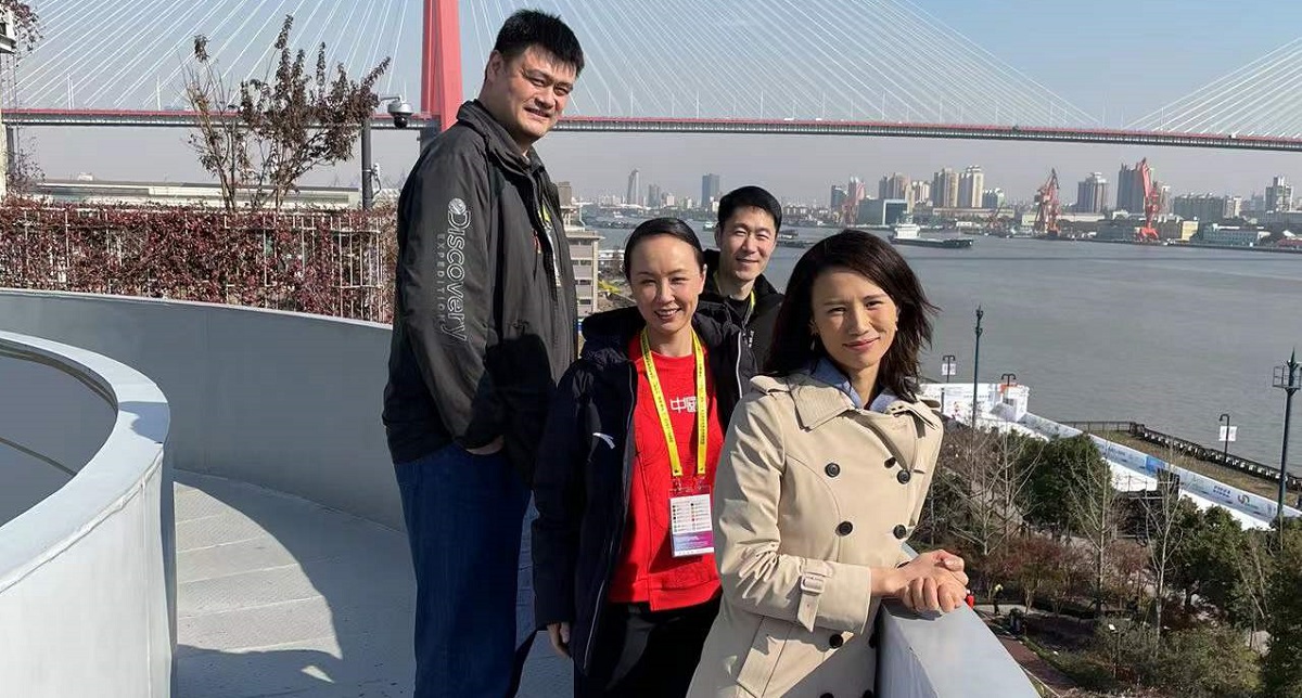 Filmare surprinzătoare cu Shuai Peng, după ce WTA a anulat turneele din China! Sportiva care l-a acuzat de agresiune sexuală pe fostul vicepremier s-a întâlnit cu Yao Ming | VIDEO