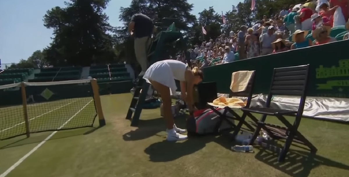Mai ceva ca la Hollywood! O jucătoare în vârstă de 57 de ani s-a calificat în sferturile unui turneu de tenis profesionist după ce a eliminat o adversară mai tânără cu 40 de ani decâ ea | VIDEO