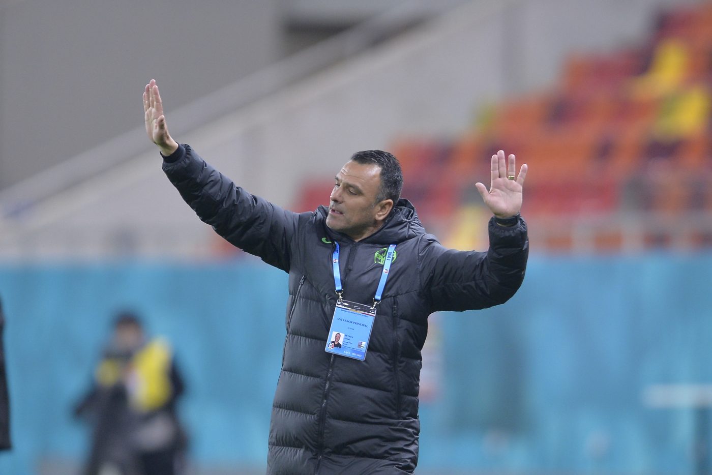 Toni Petrea, pe lista neagră a fanilor lui FCSB! Gheorghe Mustață recunoaște fără menajamente: „I-am cerut demisia la meciul cu CFR Cluj!”. Ce îi reproșează ultrașii antrenorului | EXCLUSIV ProSport Live