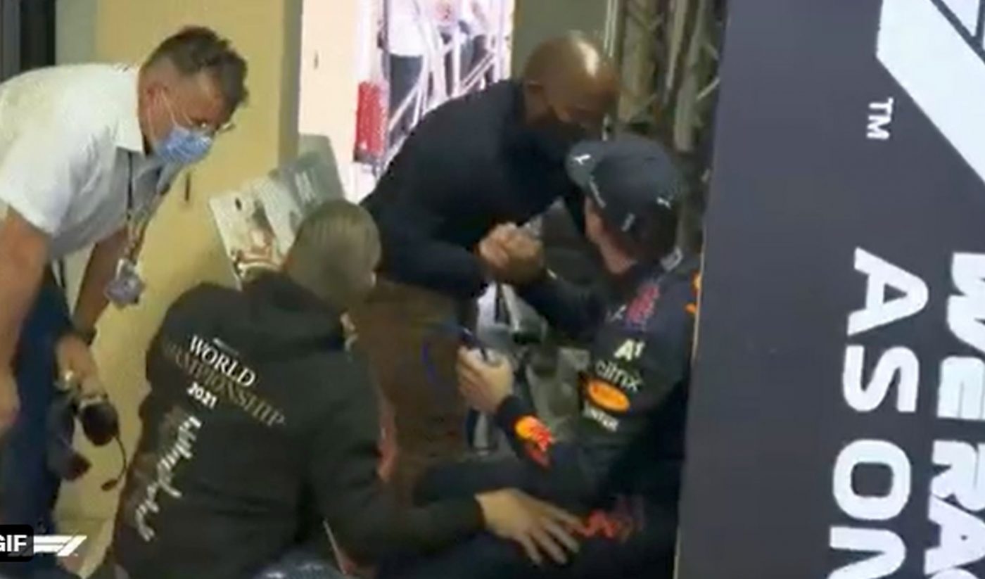 Moment inedit în Formula 1! Tatăl lui Hamilton a mers val-vârtej în boxa lui Max Verstappen, imediat după ce olandezul a devenit campion mondial! VIDEO