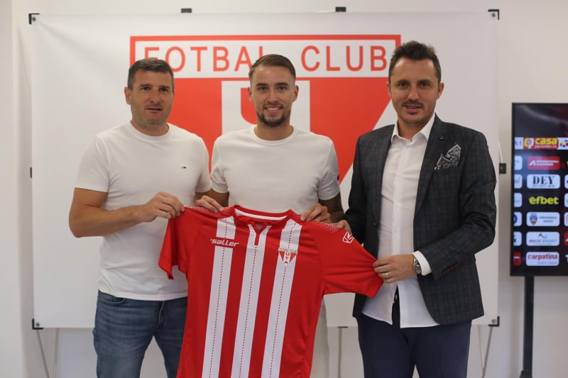 Bogdan Apostu susține că unii jucători ai UTA-ei nu au vrut să termine meciul cu FCSB, Balint: „Ce să le spun lui Batha sau Ubbink?”