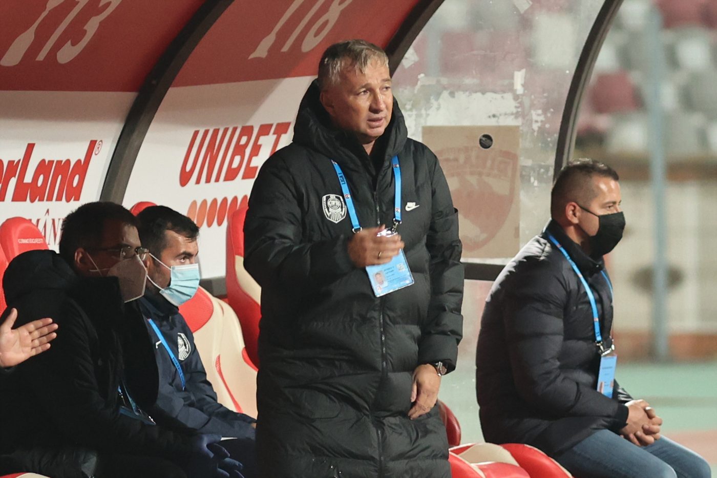 Adevăratul motiv pentru care trage de timp Dan Petrescu! De ce amână antrenorul răspunsul privind preluarea echipei naționale: „Așteaptă asta!”