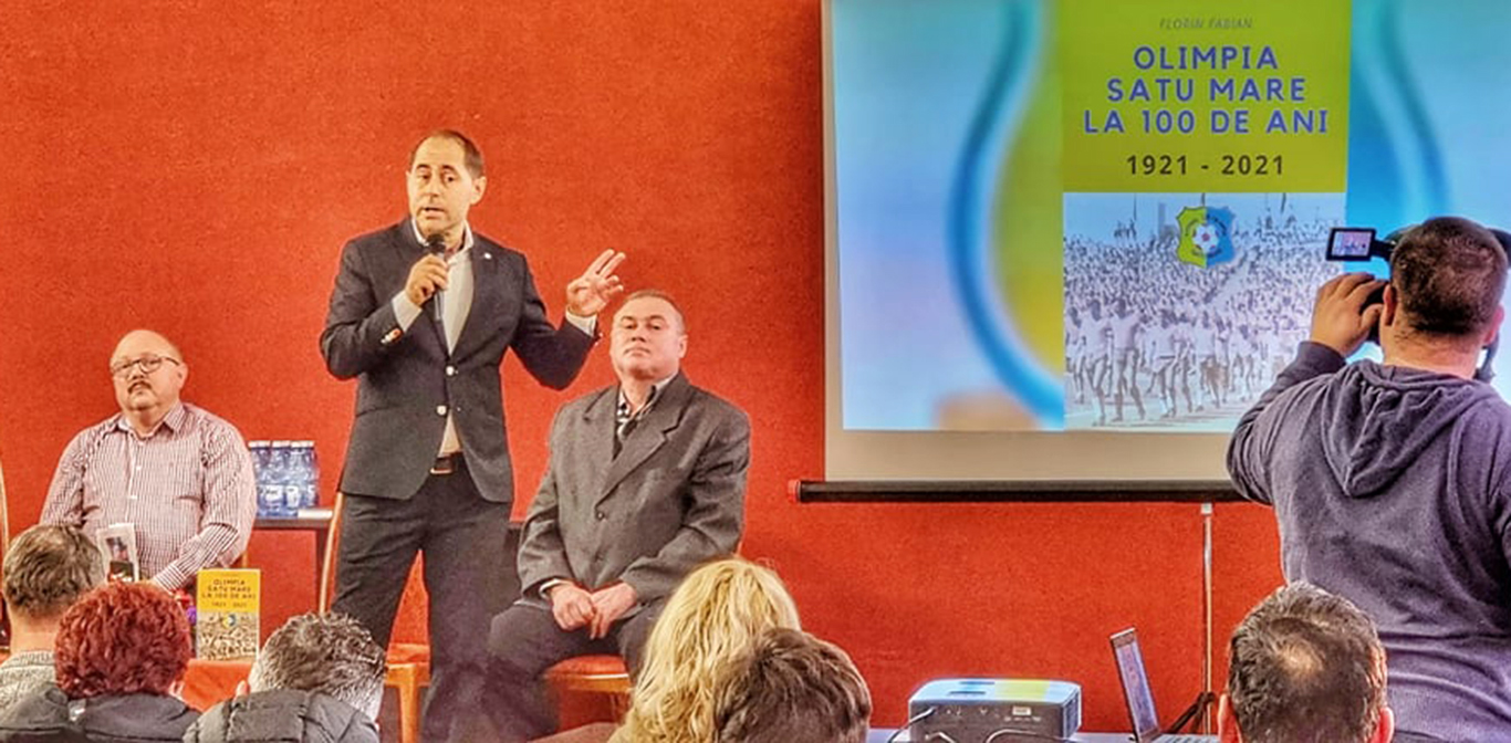 Antrenorul Ripensiei, Florin Fabian, a lansat o carte despre Olimpia Satu Mare, la aniversarea a 100 de ani de la înființare a clubului. ”Este o călătorie romantică prin trecutul istoric al Olimpiei”